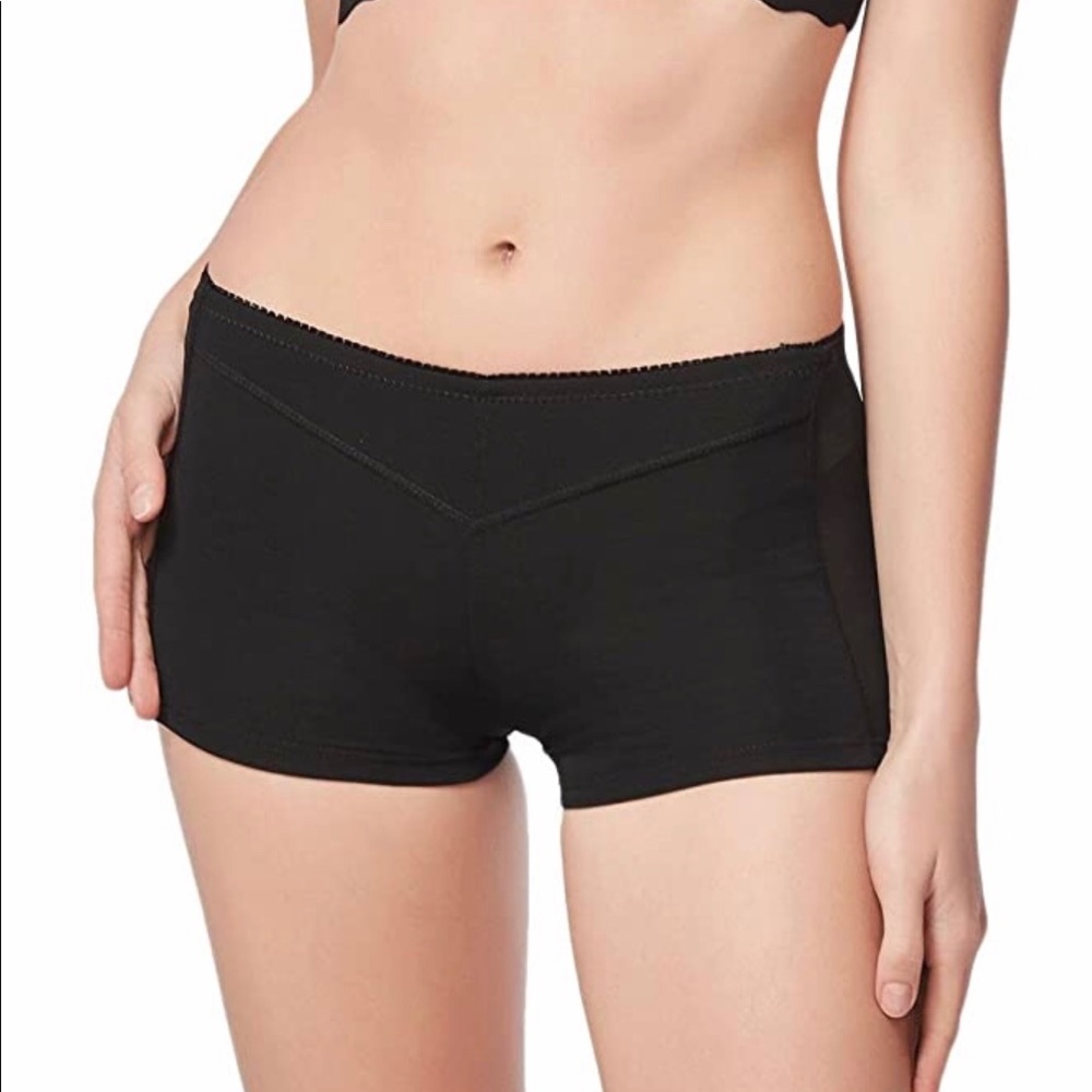 Shapewear boyshorts with butt lifter